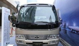 汇众汽车7座商务车黑色（汇众汽车7座商务车2018最新款价格）